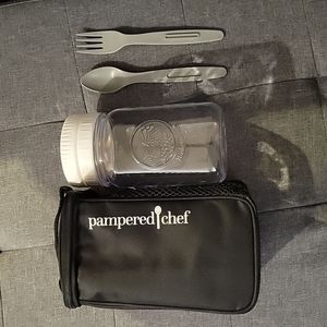 Pampered Chef make and go salad Mason jar with carrying case